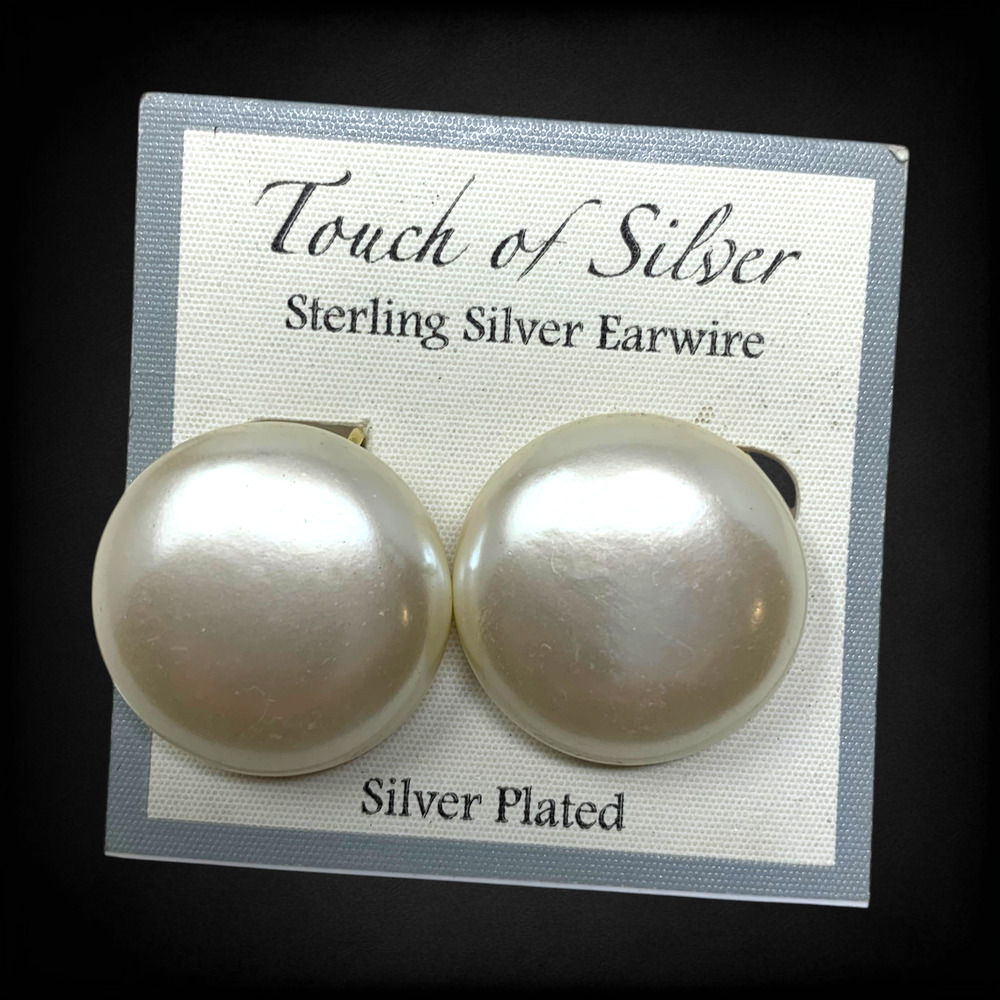 Vtg Y2K Touch of Silver Jumbo Faux Pearl Button Clip On Earrings 1" Macy's NOS